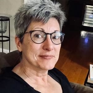 Meet your Posher, Kim